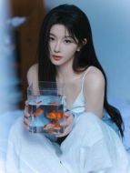 李雁回（孔雪兒飾演）