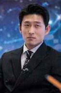 李載英