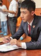李睿