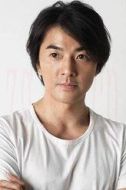 梁巍