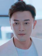李俊龍
