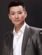（陳偉飾演）