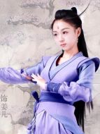 姜兒（夏靈溪飾演）