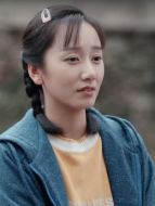 龐小芹（董晴飾演）