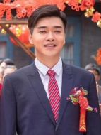 周曉風（王芳政飾演）