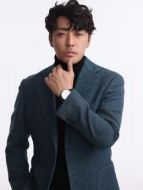 康延成（趙達(dá)飾演）