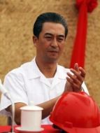 習仲勛（張嘉譯飾演）