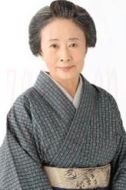 卯野寅(芽衣子的外婆)
