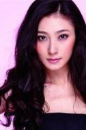 殷飛