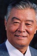亮伯